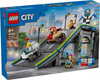 LEGO CITY 60460 Bez granic: tor z rampami dla wyścigówek, zestaw klocków