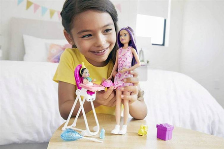 Lalka Barbie Skipper Miniurodziny GRP40