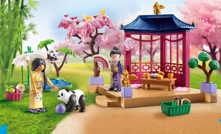 PLAYMOBIL City Life 71762 Azjatycki ogród z pandami, dla dzieci +4 lata
