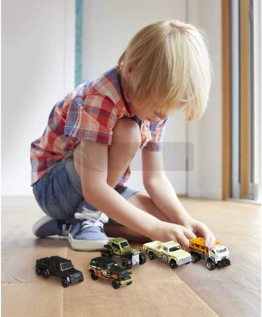 MATCHBOX SAMOCHODZIK PREMIUM Pagani Huayra Roadste HFL77