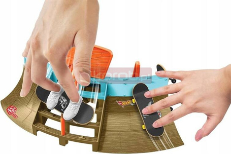 HOT WHEELS DESKOROLKA Skate + buty ZESTAW STADIUM SKATEPARK HPG34