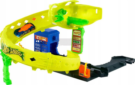 HOT WHEELS CITY ZESTAW Zakręcony tor węża + autko, dla dzieci +4 lata JBM63