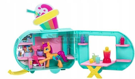 MY LITTLE PONY CIĘŻARÓWKA SMOOTHIE + KUCYK SUNNY zestaw do zabawy F6339