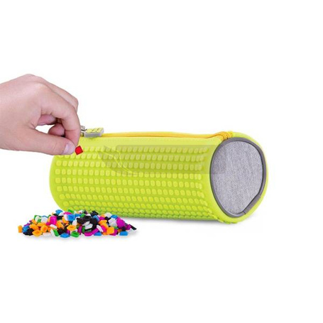 Okrągły piórnik na suwak z żółtym panelem