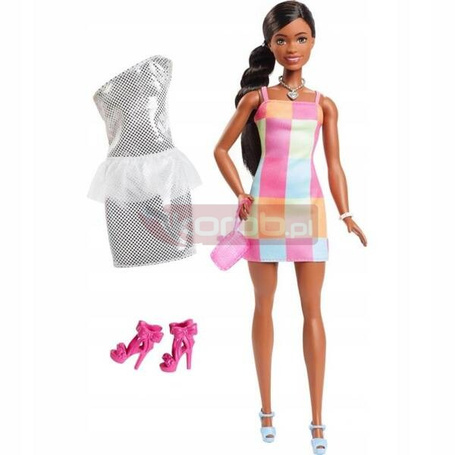 LALKA BARBIE FAMILY & FRIENDS Booklyn z ubrankami JBF42