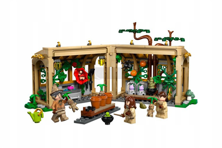 LEGO HARRY POTTER 76445 ZAMEK HOGWART ZAJĘCIA zestaw klocków dla dzieci 8+