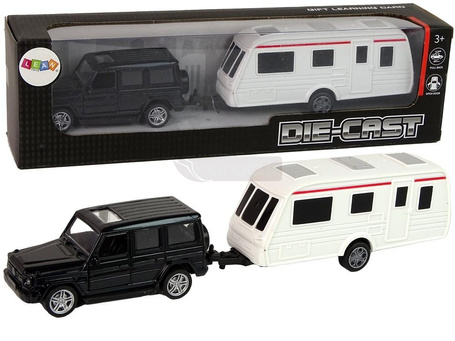 Jeep z przyczepą czarny