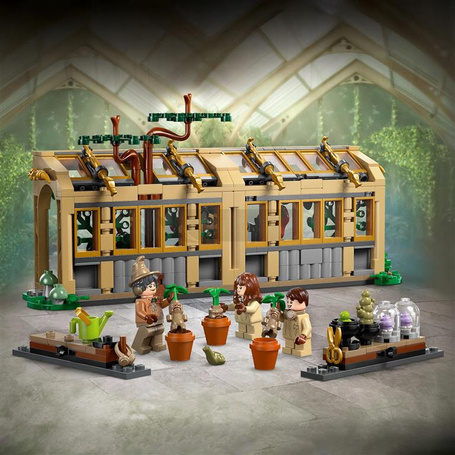 LEGO HARRY POTTER 76445 ZAMEK HOGWART ZAJĘCIA zestaw klocków dla dzieci 8+