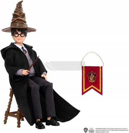 HARRY POTTER FIGURKA LALKA HARRY POTTER z tiarą przydziału magiczną różdżką HND78