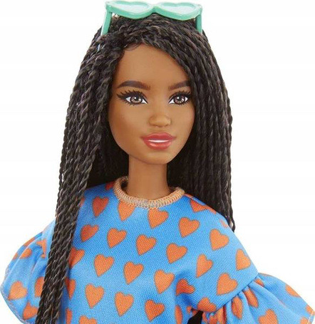 Lalka Barbie Fashionistas w niebieskiej sukience w serduszka GRB63