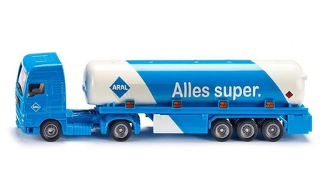 Ciągnik samochodowy z cysterną