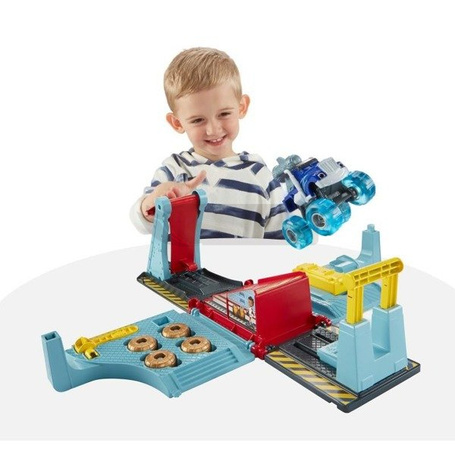 Fisher Price Zestaw Blaze i Warsztat ze skocznią Zderzakowo