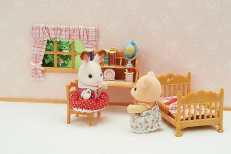Sylvanian Families Wiejski pokój dziecięcy z łóżkiem piętrowym