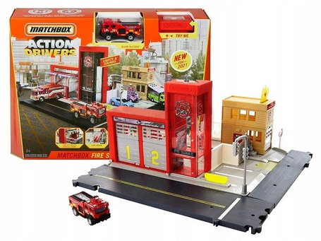 MATCHBOX ZESTAW DO ZABAWY REMIZA STRAŻACKA straż pożarna + autko HBD76