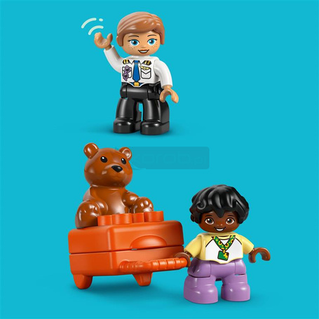 LEGO DUPLO 10443 PIERWSZY RAZ NA LOTNISKU zestaw klocków dla dzieci +2 lata