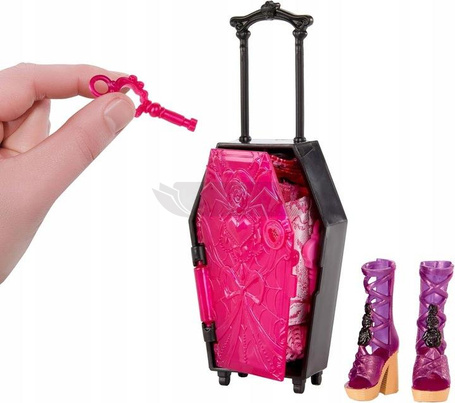 LALKA MONSTER HIGH STRASZYSEKRETY S7 Draculaura wakacje zestaw z walizką JDR50