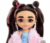 LALKA BARBIE EXTRA MINIS w futrzastej kurtce HKP90