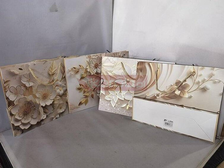 Torebka prezentowa 32x26x11cm MIX