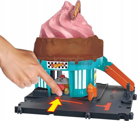 HOT WHEELS ZESTAW RAJDOWA LODZIARNIA z autkiem ciasteczkiem HTN77