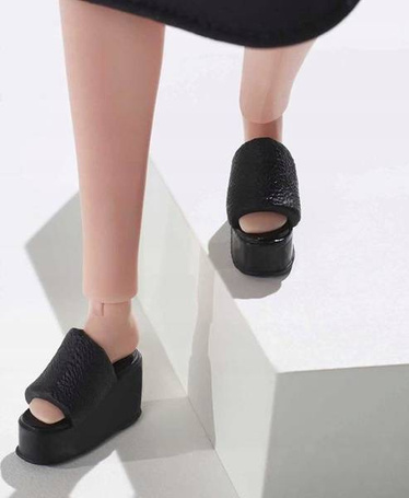 Lalka Barbie kolekcjonerska Signature Looks Petite GXB29