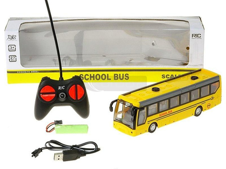 Autobus szkolny R/C 1:32