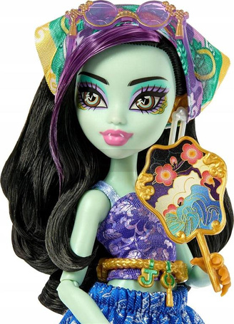 LALKA MONSTER HIGH STRASZYSEKRETY S7 Jinafire Long wakacje zestaw z walizką JDR52
