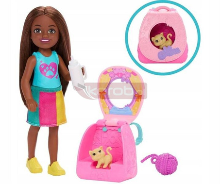 LALKA BARBIE CHELSEA PLECAK Z KOTKIEM zestaw z lalką Chelsea JBF45