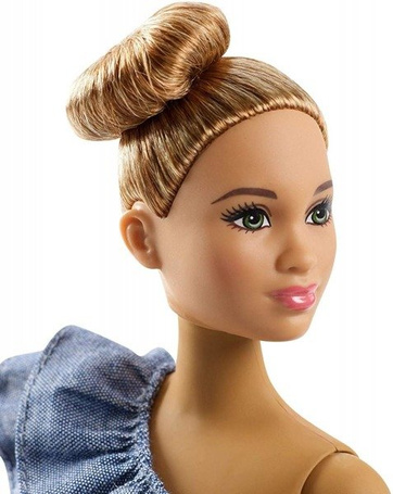 Lalka Barbie Fashionistas z ubrankami FRY82