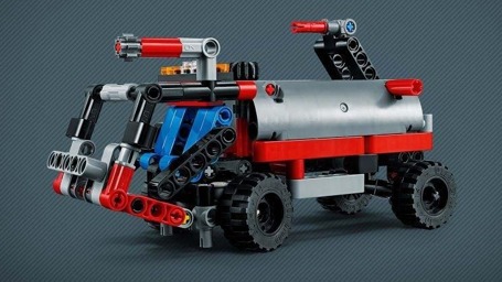 LEGO Technic 42084 Hakowiec