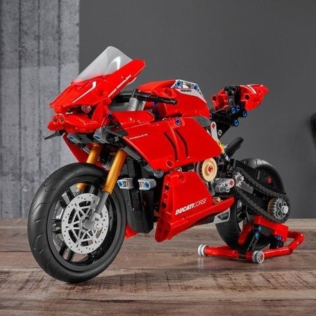 LEGO Technic 42107 Ducati Panigale V4 R 42107