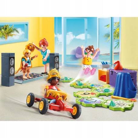 PLAYMOBIL Family Fun 70440 Kids Club