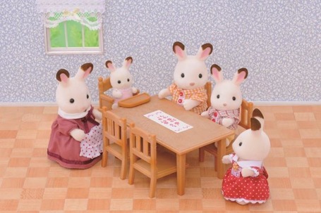 Sylvanian Families Zestaw do jadalni - stół i krzesła