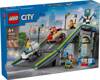 LEGO CITY 60460 Bez granic: tor z rampami dla wyścigówek, zestaw klocków